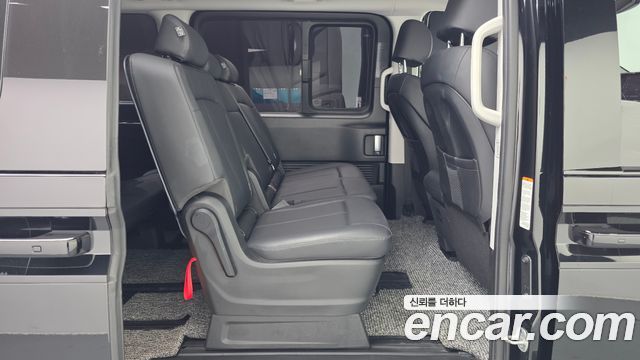 Hyundai Staria 2023 — photo 12