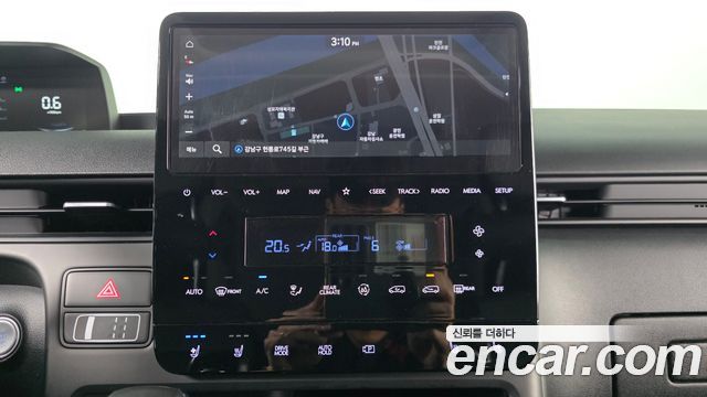 Hyundai Staria 2023 — photo 14