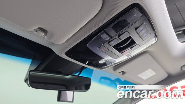 Hyundai Staria 2023 — photo 17