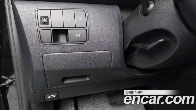 Hyundai Staria 2023 — photo 18