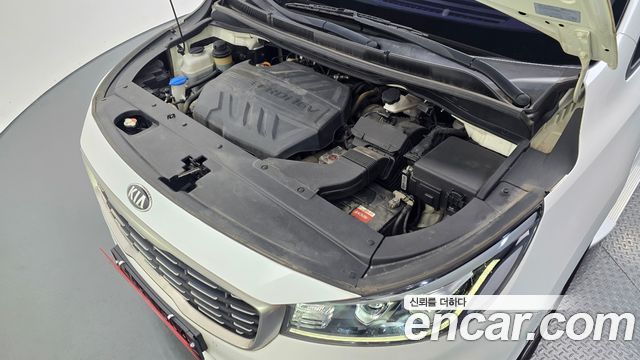 Kia Canival 2019 — photo 6