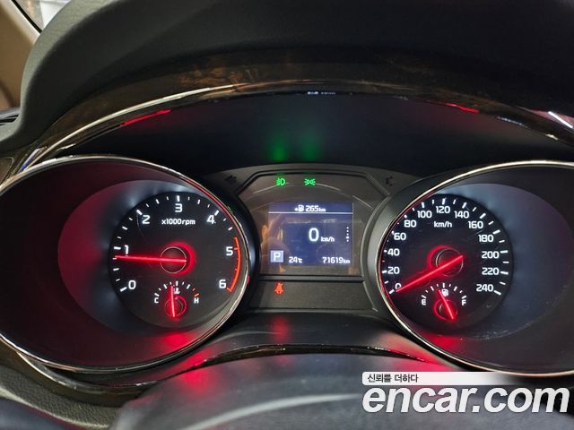 Kia Canival 2019 — photo 8