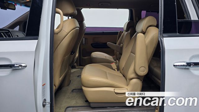 Kia Canival 2019 — photo 12