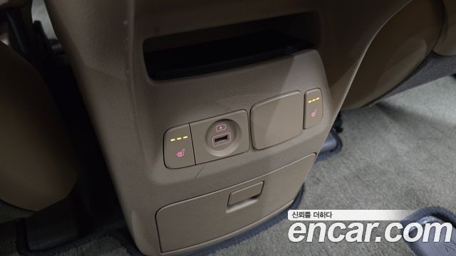 Kia Canival 2019 — photo 17