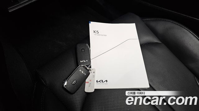 Kia K5 2023 — photo 23