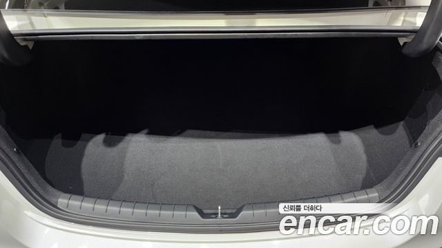 Kia K5 2023 — photo 26