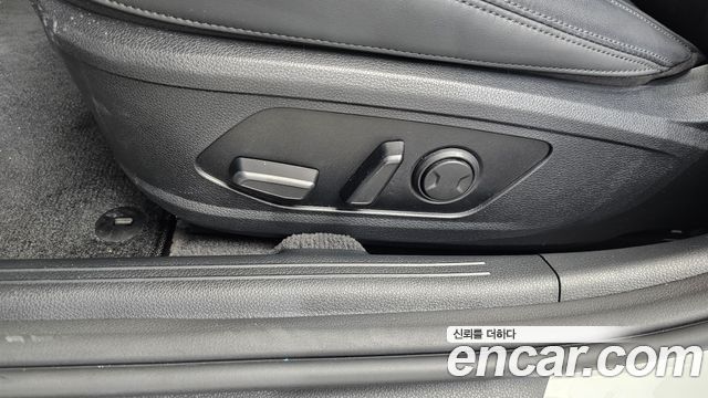 Kia K5 2023 — photo 31
