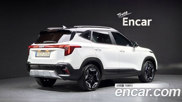 Kia Seltos 2023 — photo 2