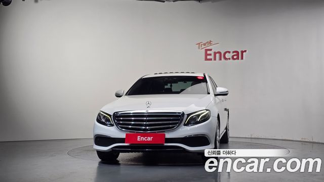 Mercedes-Benz E-Class 2018 — photo 3