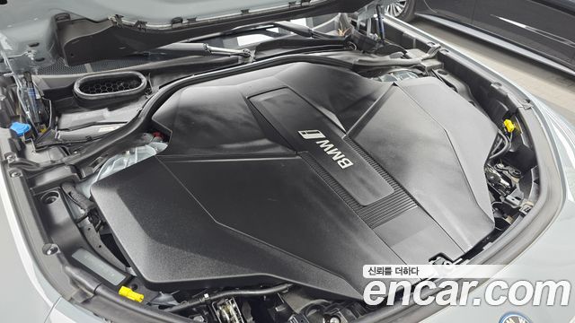 BMW i7 2023 — photo 6