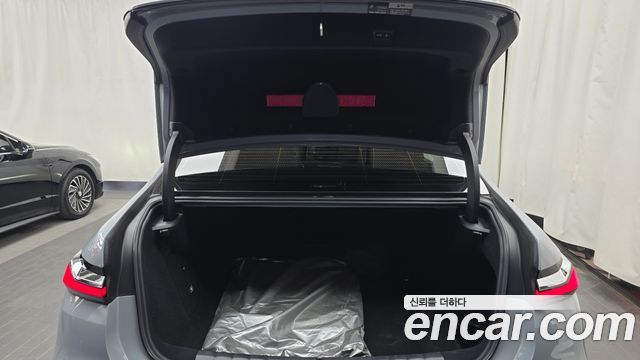 BMW i7 2023 — photo 20