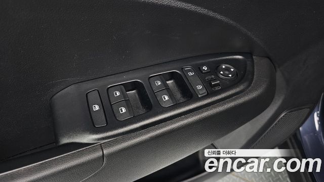 Hyundai Venue 2020 — photo 23