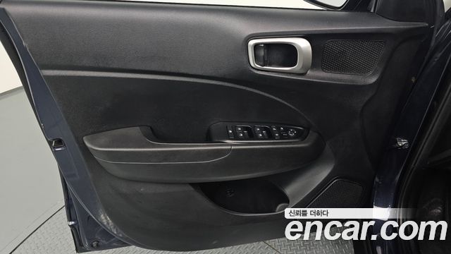 Hyundai Venue 2020 — photo 14
