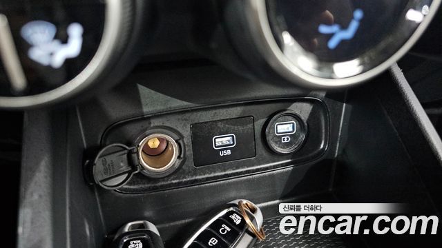 Hyundai Venue 2020 — photo 30
