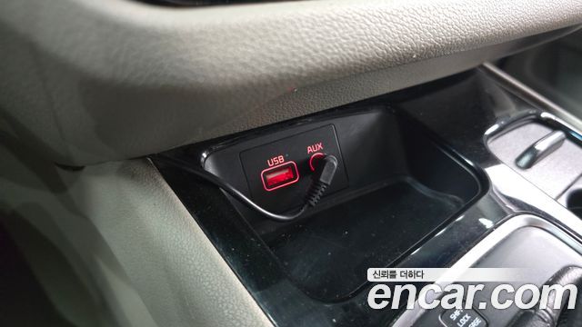 Kia Canival 2015 — photo 29