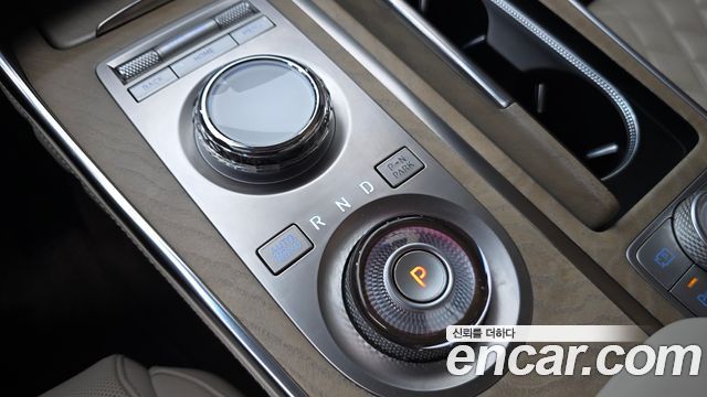Genesis GV80 2023 — photo 12