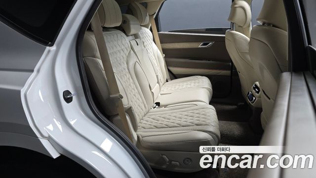 Genesis GV80 2023 — photo 17