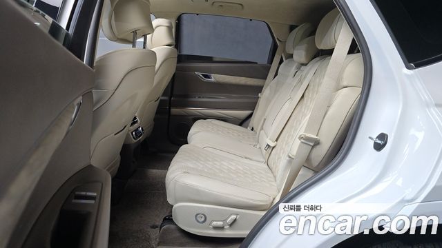 Genesis GV80 2023 — photo 18
