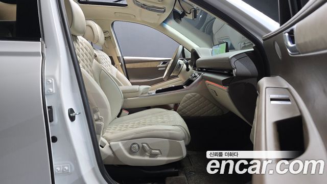 Genesis GV80 2023 — photo 16