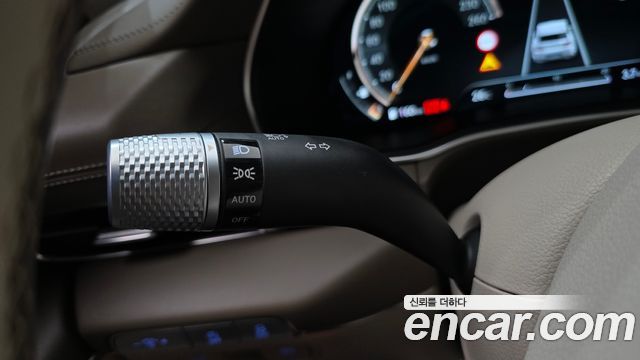 Genesis GV80 2023 — photo 34