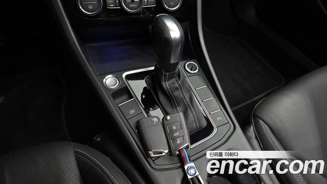 Volkswagen Jetta 2021 — photo 12