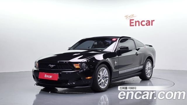 Ford Mustang 2012 — photo 1