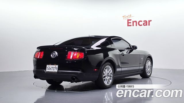 Ford Mustang 2012 — photo 2