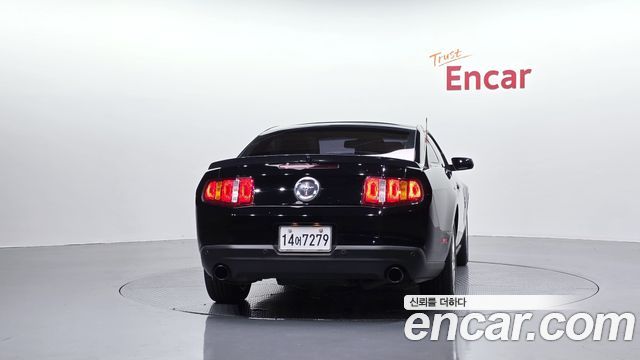 Ford Mustang 2012 — photo 4