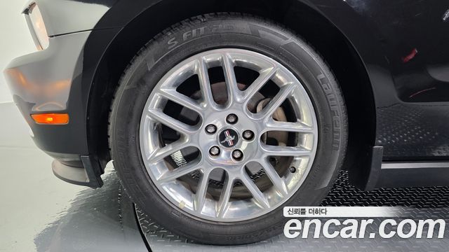 Ford Mustang 2012 — photo 5