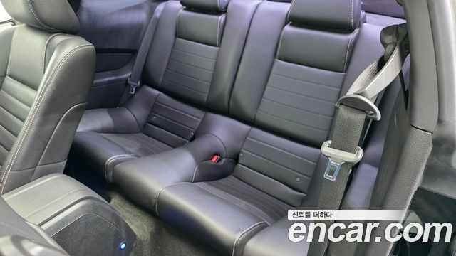 Ford Mustang 2012 — photo 12