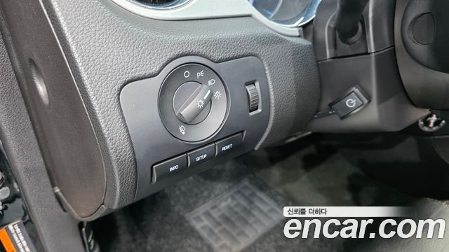 Ford Mustang 2012 — photo 17