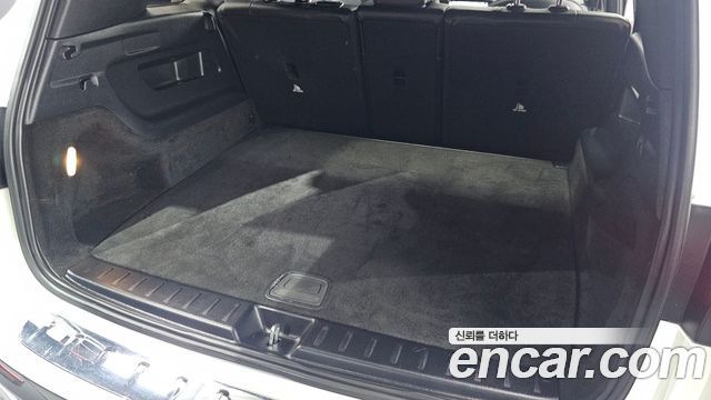 Mercedes-Benz GLB-Class 2021 — photo 28