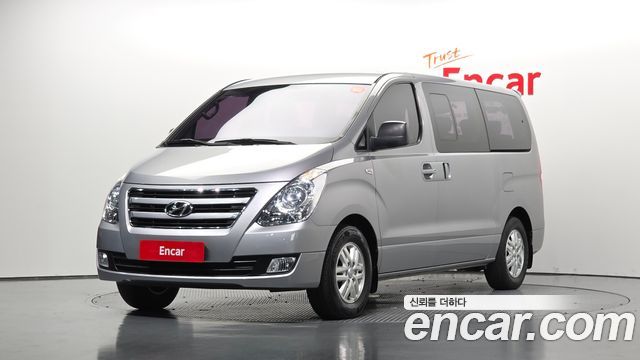 Hyundai Starex 2018 — photo 1
