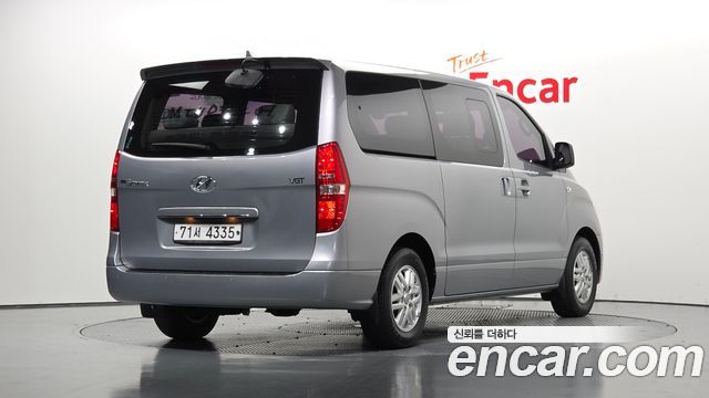 Hyundai Starex 2018 — photo 2