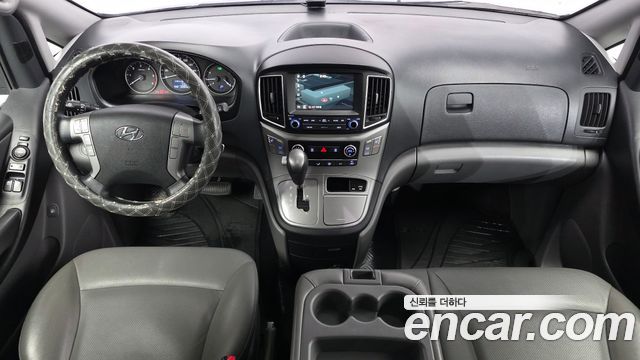 Hyundai Starex 2018 — photo 10