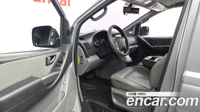 Hyundai Starex 2018 — photo 13
