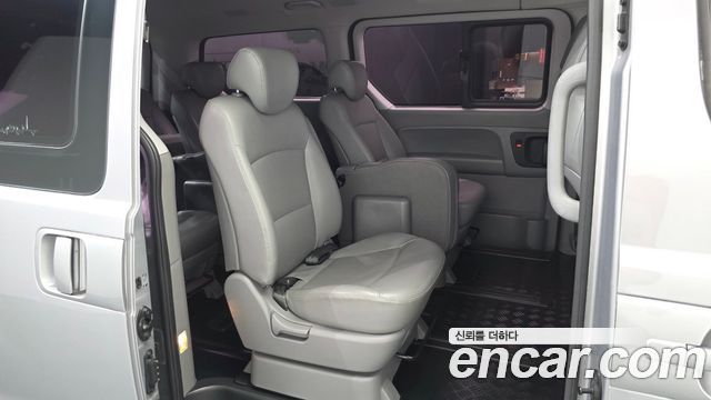 Hyundai Starex 2018 — photo 18