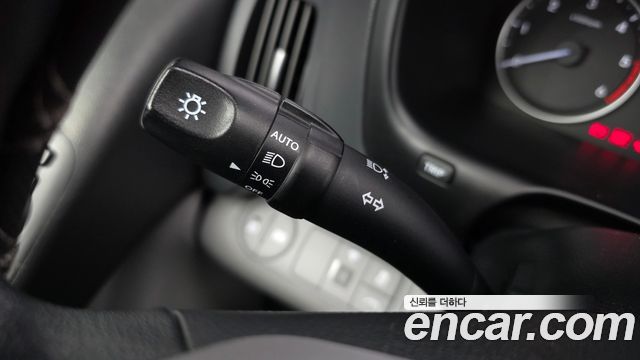 Hyundai Starex 2018 — photo 23