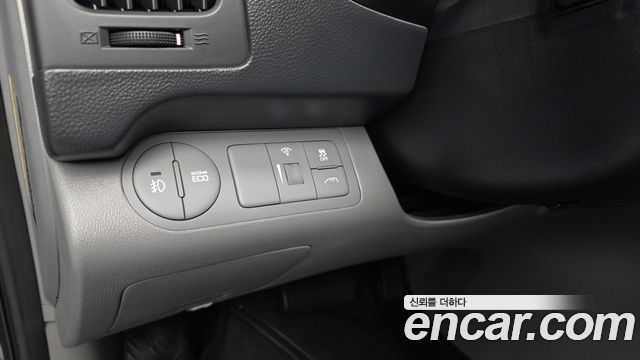 Hyundai Starex 2018 — photo 29