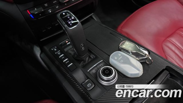 Maserati Ghibli 2020 — photo 12