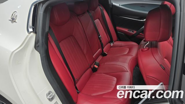 Maserati Ghibli 2020 — photo 18