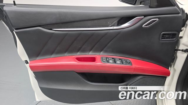 Maserati Ghibli 2020 — photo 14