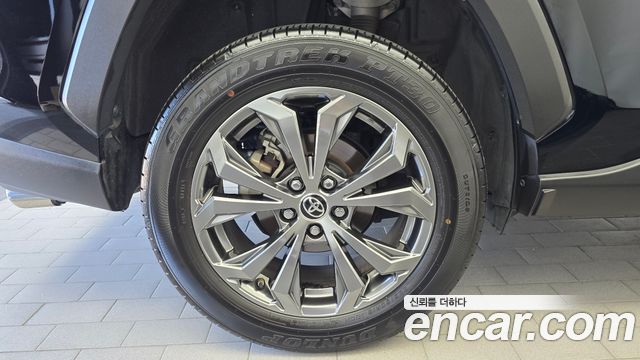 Toyota RAV4 2023 — photo 5