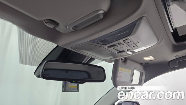 Toyota RAV4 2023 — photo 26