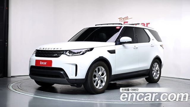 Land Rover Discovery 2019 — photo 1