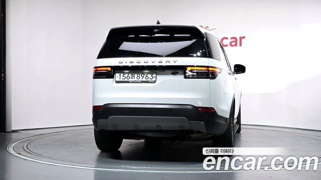 Land Rover Discovery 2019 — photo 4