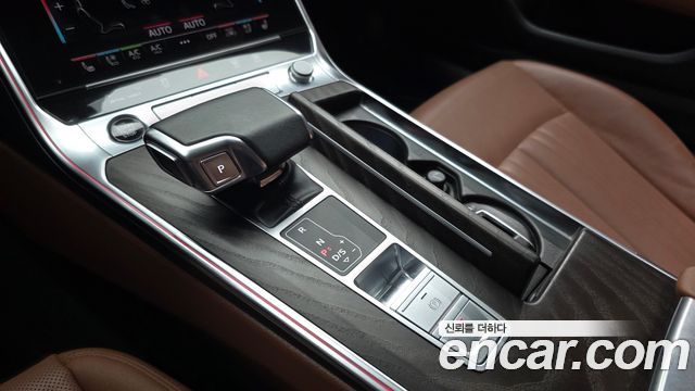 Audi A6 2022 — photo 9