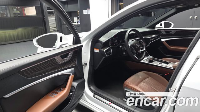 Audi A6 2022 — photo 10