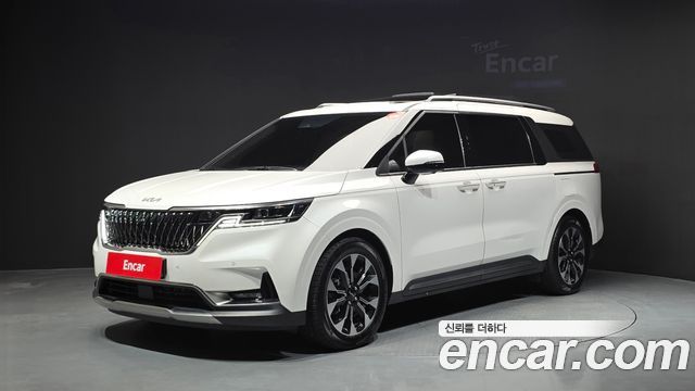 Kia Canival 2022 — photo 1