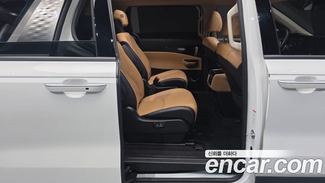 Kia Canival 2022 — photo 12